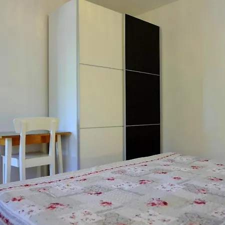 Miramar Gardenn Apartmment Lägenhet Banjol