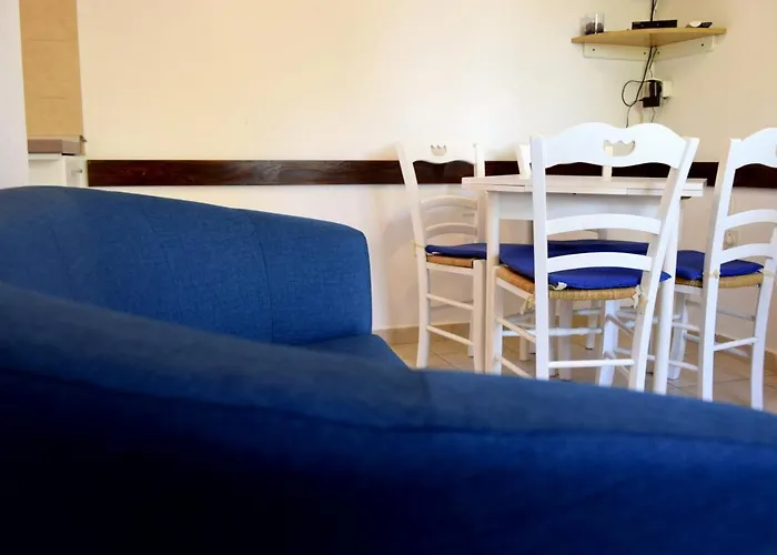 Miramar Gardenn Apartmment Banjol