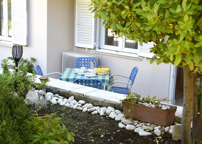 Daire Miramar Gardenn Apartmment