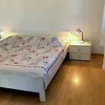 Miramar Gardenn Apartmment *
