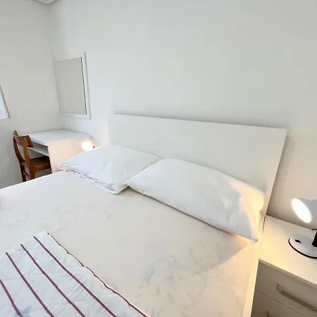 Miramar Gardenn Apartmment Apartman
